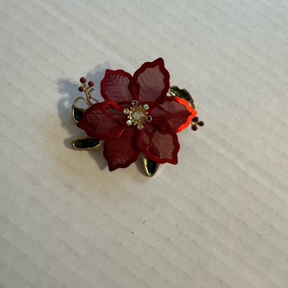 Vintage KC KENNETH COLE RED POINSETTIA ENAMEL CHRISTMAS PIN BROOCH Estate Floral - Picture 1 of 4